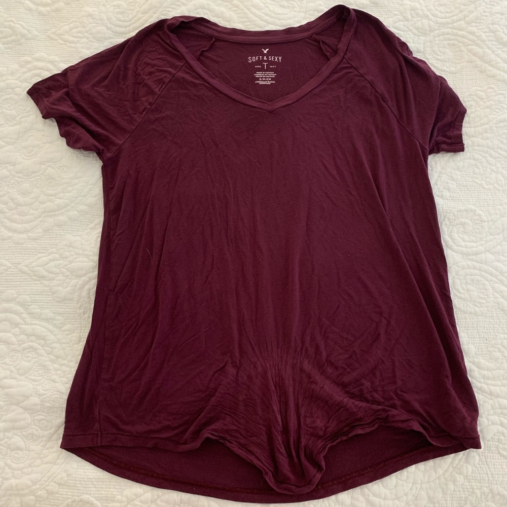 maroon american eagle top from soft and sexy line